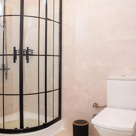 Flat W Sea View Terrace 1 Min To In Апартаменты