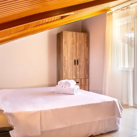 Flat W Sea View Terrace 1 Min To Beach In