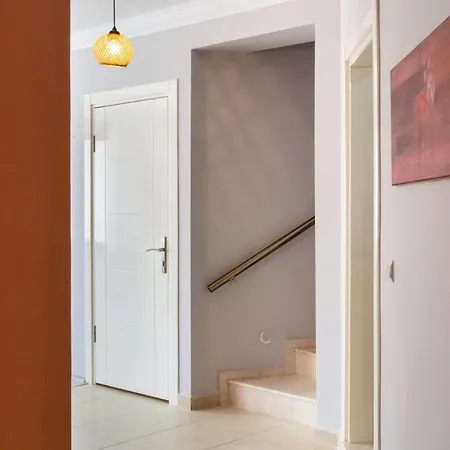 Flat W Sea View Terrace 1 Min To Beach In
